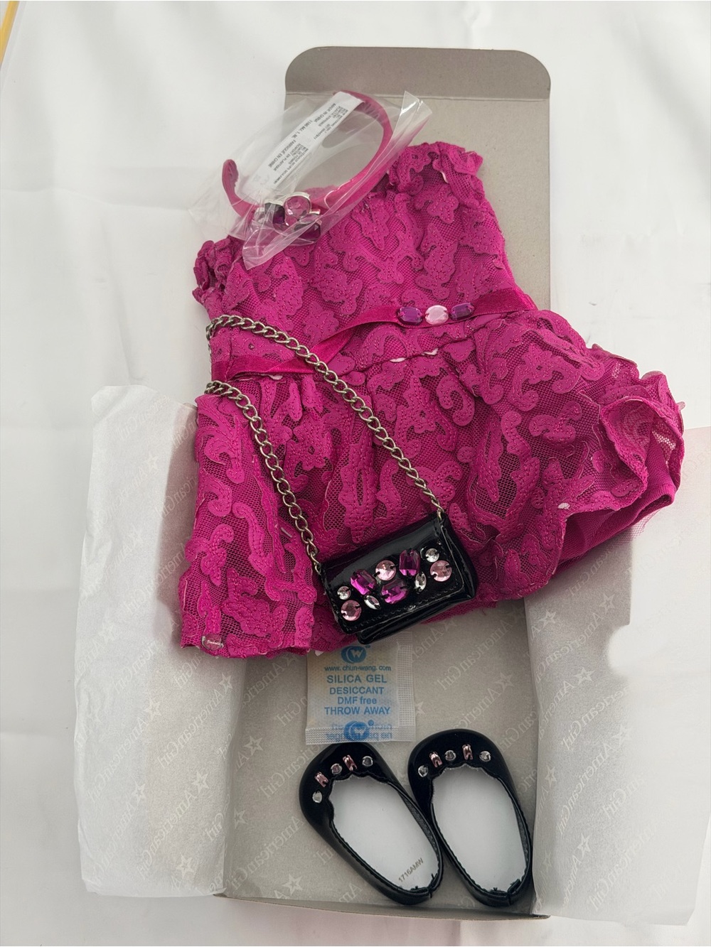 NIB American Girl Truly Me Merry Magenta Holiday Outfit Set Retired